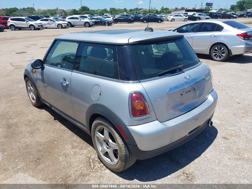 2008 Mini Cooper VIN: WMWMF33518TT63200 Lot: 39401845