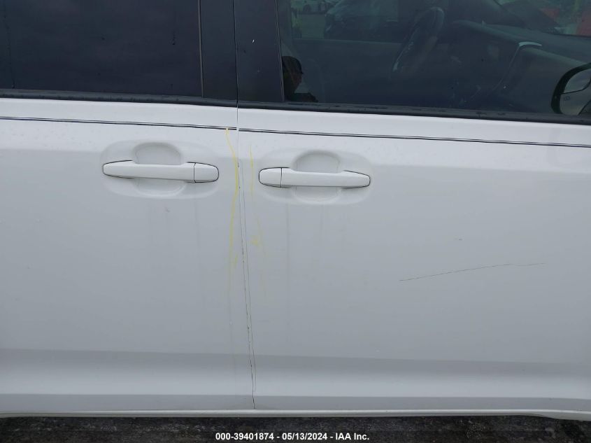 2017 Toyota Sienna Le 8 Passenger VIN: 5TDKZ3DC9HS780917 Lot: 39401874