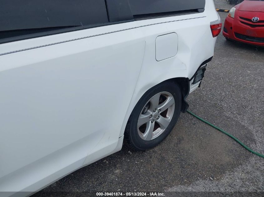 2017 Toyota Sienna Le 8 Passenger VIN: 5TDKZ3DC9HS780917 Lot: 39401874