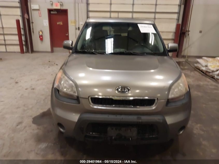 2011 Kia Soul + VIN: KNDJT2A2XB7307225 Lot: 39401964