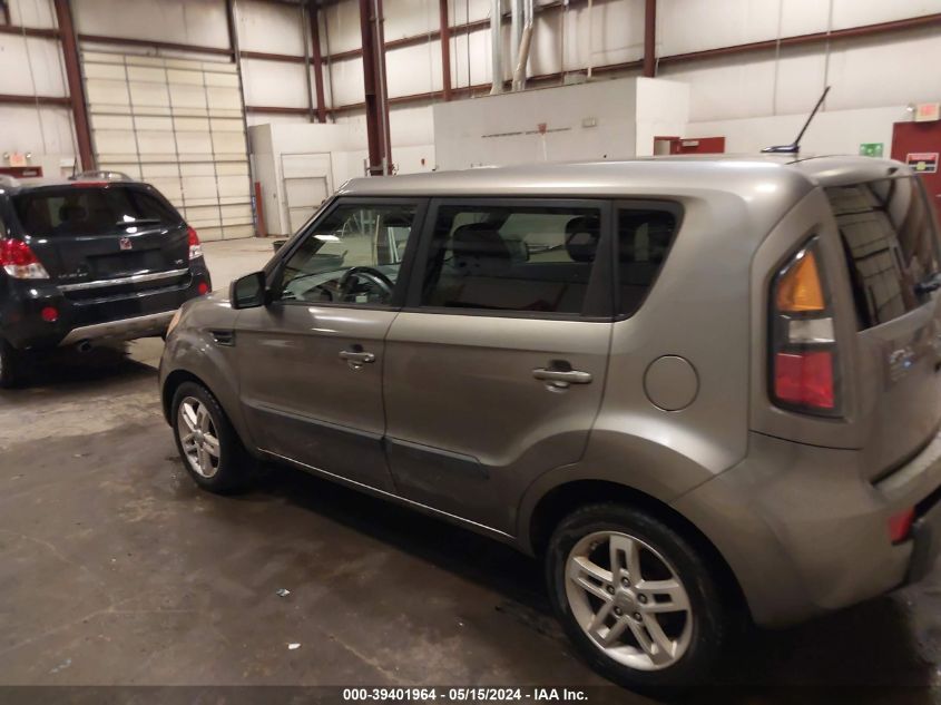 2011 Kia Soul + VIN: KNDJT2A2XB7307225 Lot: 39401964