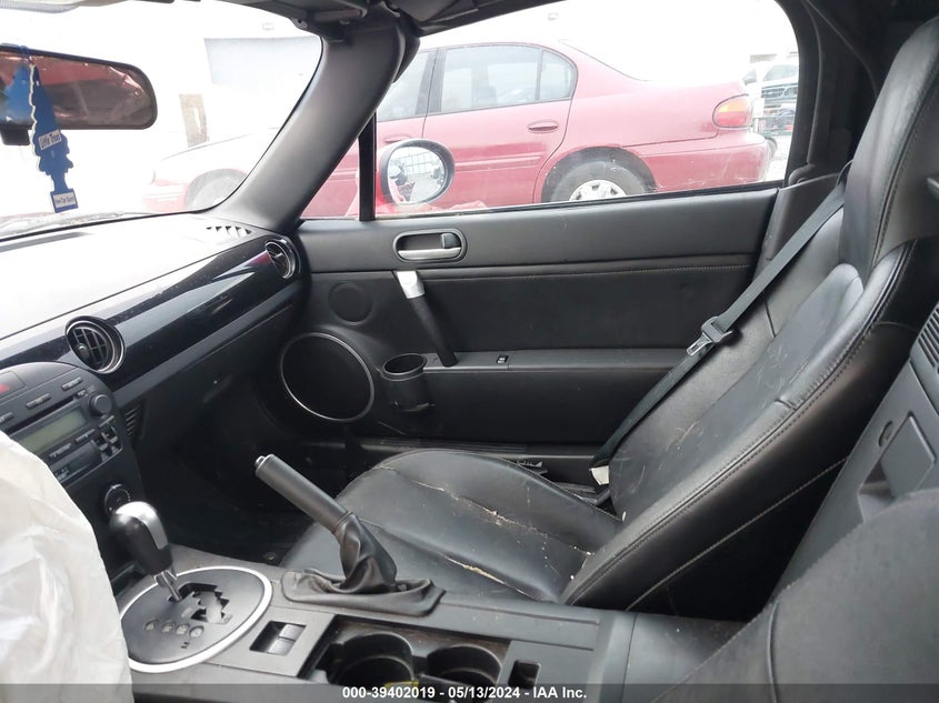 2006 Mazda Mx-5 Grand Touring VIN: JM1NC25F060122212 Lot: 39402019