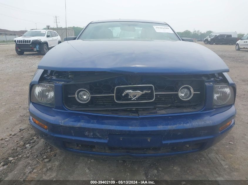 2008 Ford Mustang V6 Deluxe/V6 Premium VIN: 1ZVHT80N185157035 Lot: 39402109