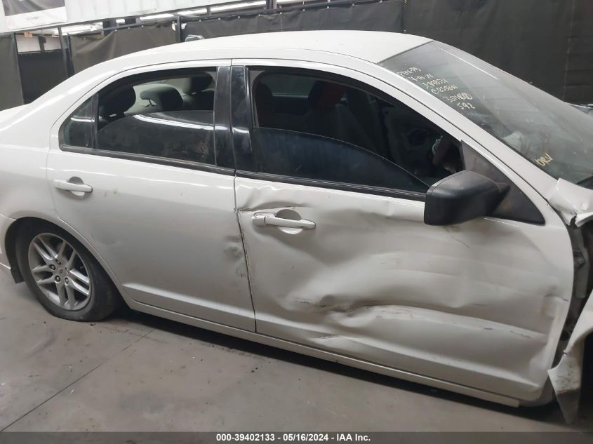 2012 Ford Fusion S VIN: 3FAHP0GAXCR212380 Lot: 39402133