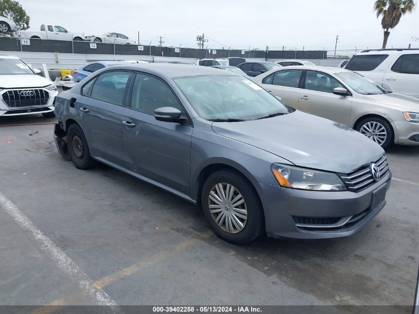 2014 Volkswagen Passat 1.8T S VIN: 1VWAT7A3XEC045561 Lot: 39402258