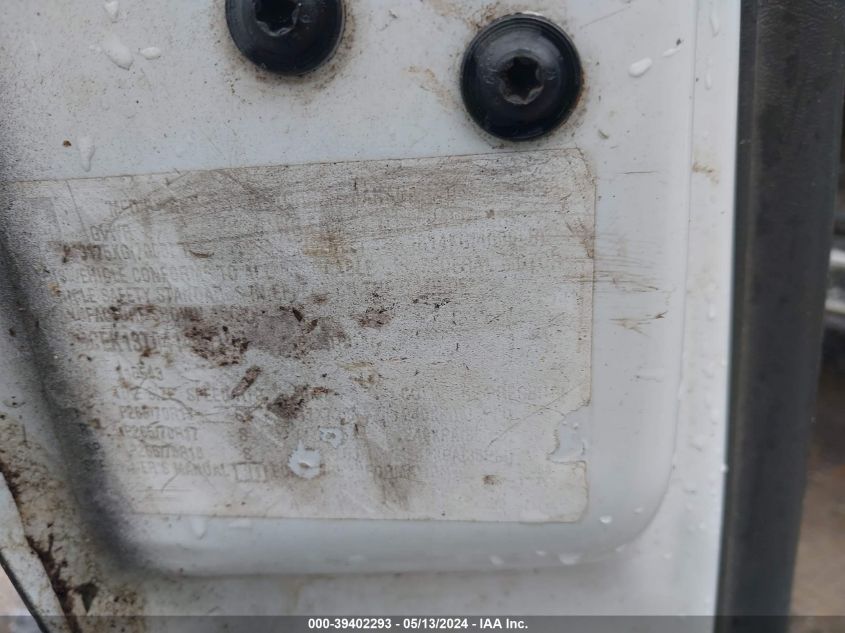 2004 Chevrolet Silverado 1500 Z71 VIN: 2GCEK19T141212824 Lot: 39402293