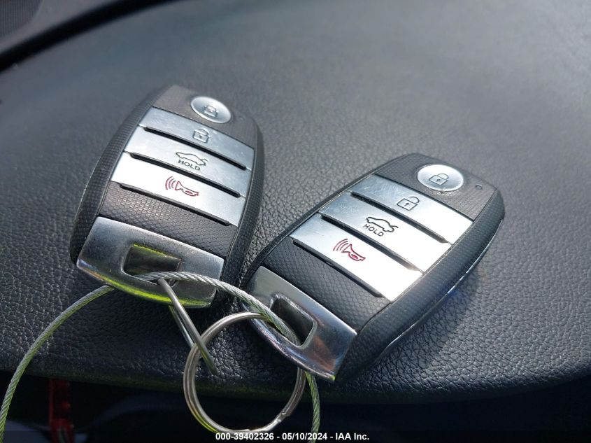 2018 Kia Optima Ex VIN: 5XXGU4L32JG261243 Lot: 39402326