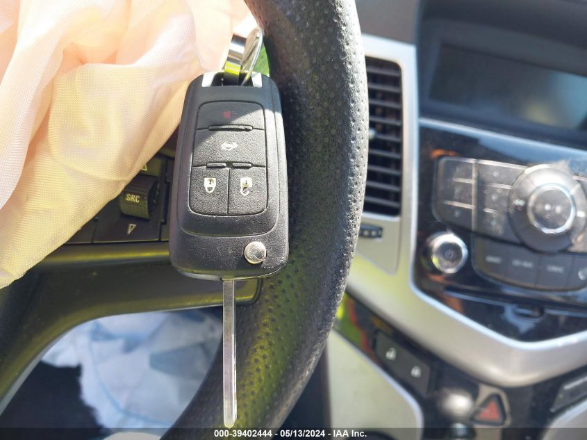 2013 Chevrolet Cruze Ls Auto VIN: 1G1PA5SG9D7174951 Lot: 39402444