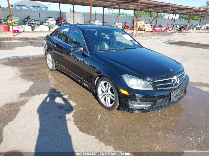 2013 Mercedes-Benz C 300 Luxury 4Matic/Sport 4Matic VIN: WDDGF8AB6DR265184 Lot: 39402557