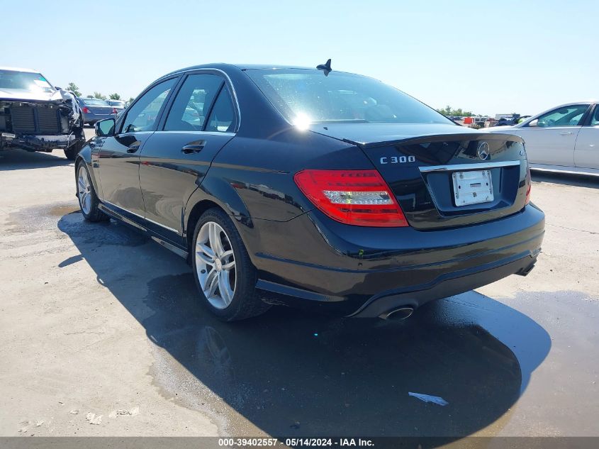 2013 Mercedes-Benz C 300 Luxury 4Matic/Sport 4Matic VIN: WDDGF8AB6DR265184 Lot: 39402557