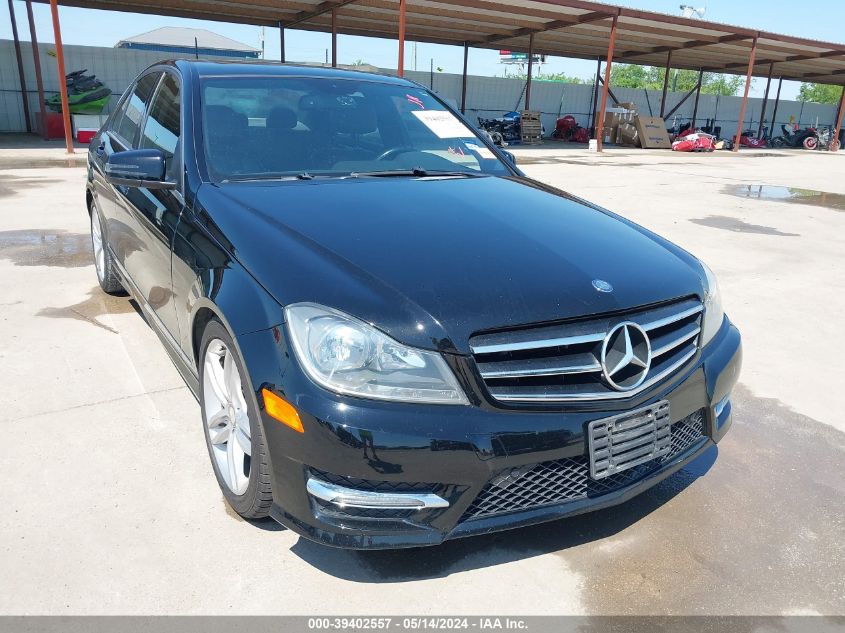 2013 Mercedes-Benz C 300 Luxury 4Matic/Sport 4Matic VIN: WDDGF8AB6DR265184 Lot: 39402557