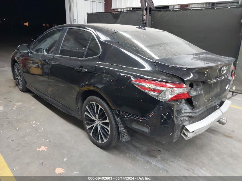 2019 Toyota Camry L/Le/Xle/Se/Xse VIN: 4T1B11HKXKU737635 Lot: 39402603