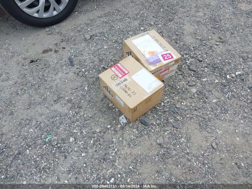 2010 Honda Fit Sport VIN: JHMGE8H43AS008992 Lot: 39402731