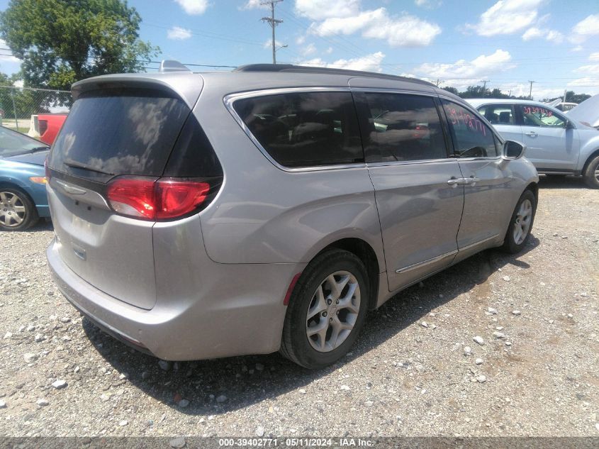 2017 Chrysler Pacifica Touring-L VIN: 2C4RC1BG8HR735101 Lot: 39402771