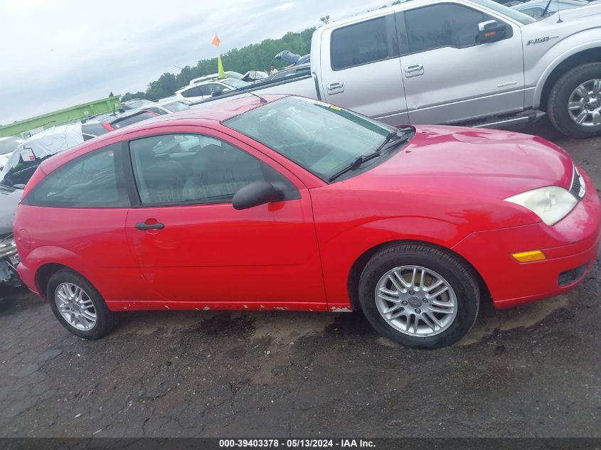 2005 Ford Focus Zx3 VIN: 3FAFP31NX5R135839 Lot: 39403378