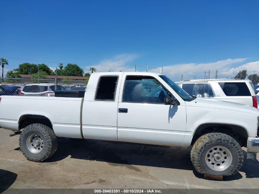 1998 Chevrolet K1500 Fleetside VIN: 1GCEK19R2WE156950 Lot: 39403391