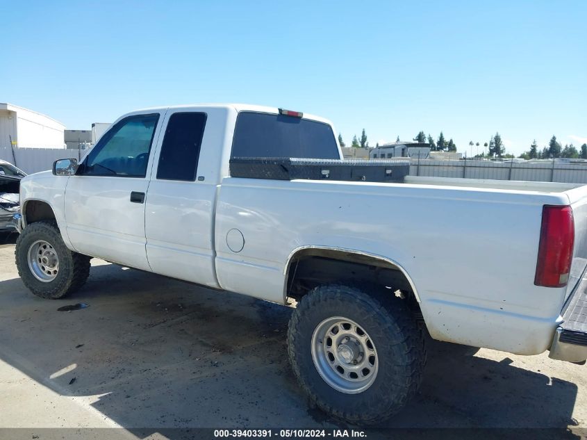 1998 Chevrolet K1500 Fleetside VIN: 1GCEK19R2WE156950 Lot: 39403391