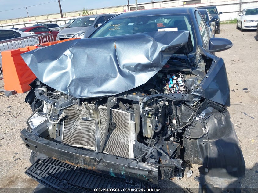 VIN 2T1BURHE2KC162688 2019 TOYOTA COROLLA SE