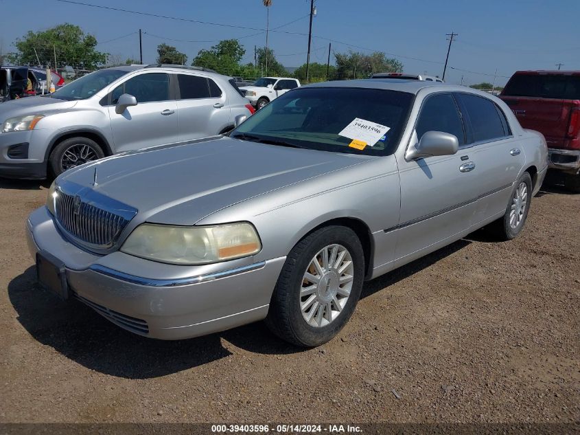 2004 Lincoln Town Car Ultimate VIN: 1LNHM83W24Y676605 Lot: 39403596