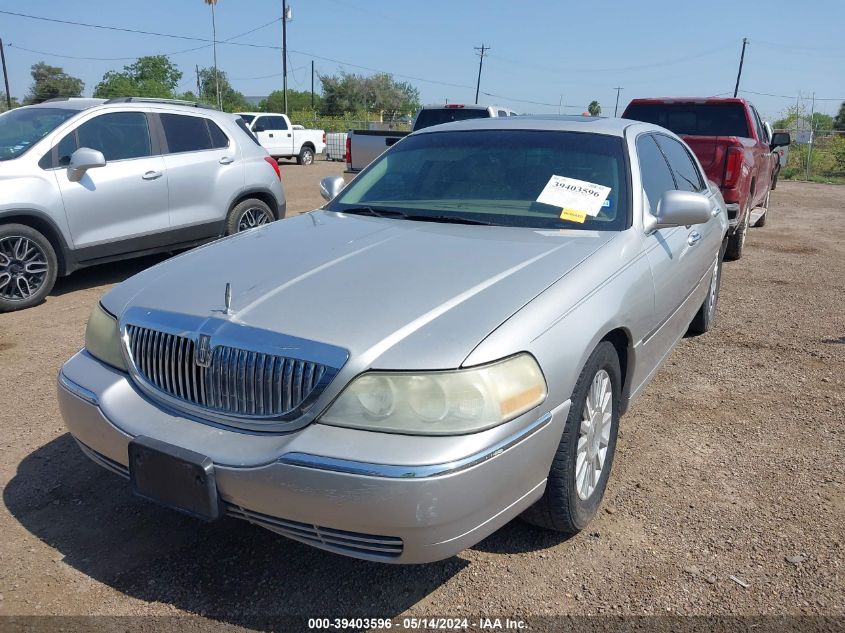 2004 Lincoln Town Car Ultimate VIN: 1LNHM83W24Y676605 Lot: 39403596