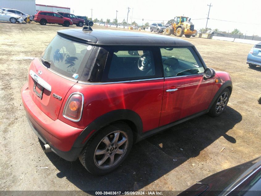 2009 Mini Cooper VIN: WMWMF33539TW73737 Lot: 39403617