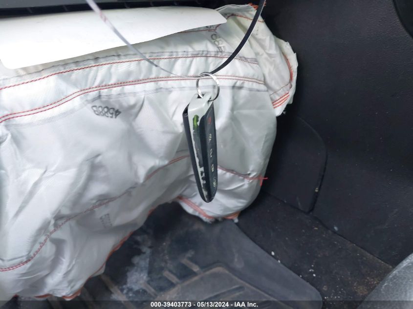 2017 Ford Focus Titanium VIN: 1FADP3N2XHL203468 Lot: 39403773