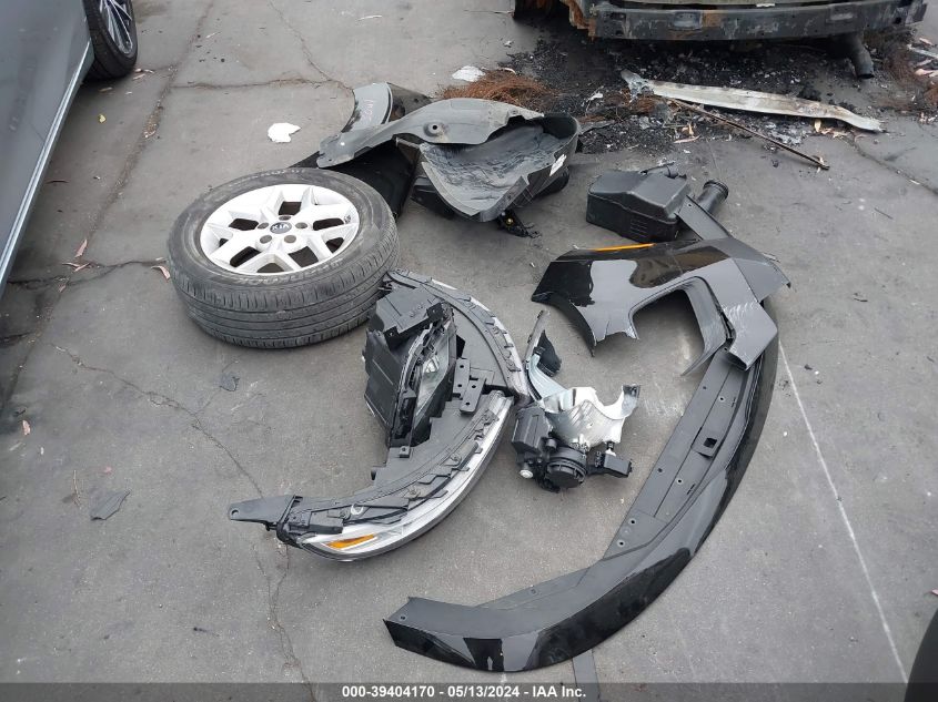 2020 Kia Soul S VIN: KNDJ23AU7L7701924 Lot: 39404170