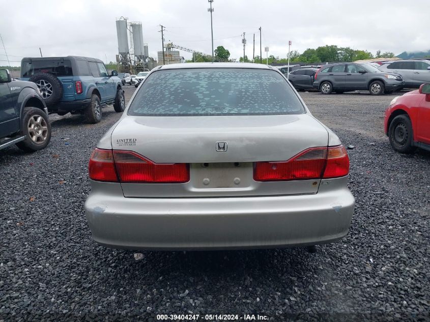 1998 Honda Accord Lx VIN: 1HGCG5645WA226040 Lot: 39404247