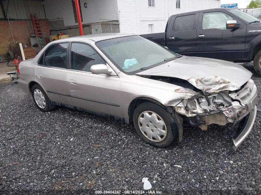 1998 Honda Accord Lx VIN: 1HGCG5645WA226040 Lot: 39404247