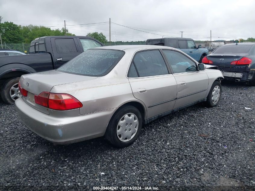 1998 Honda Accord Lx VIN: 1HGCG5645WA226040 Lot: 39404247