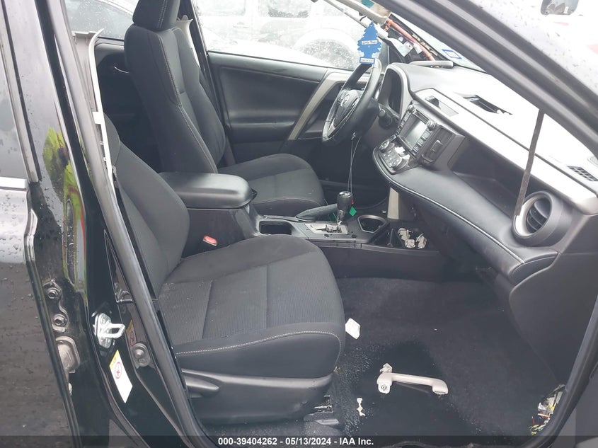 VIN 2T3WFREV1JW475039 2018 TOYOTA RAV4 XLE