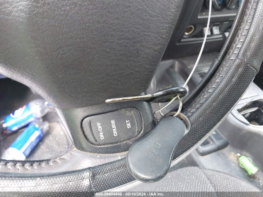 2000 Jeep Cherokee Classic VIN: 1J4FF58S2YL211782 Lot: 39404406