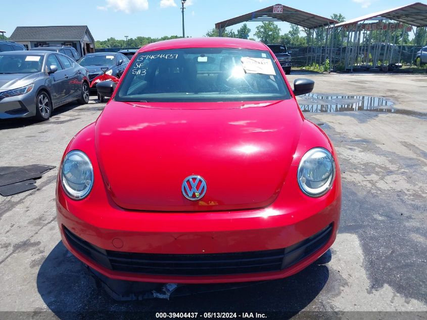 2013 Volkswagen Beetle 2.5L Entry VIN: 3VWFP7AT5DM669632 Lot: 39404437