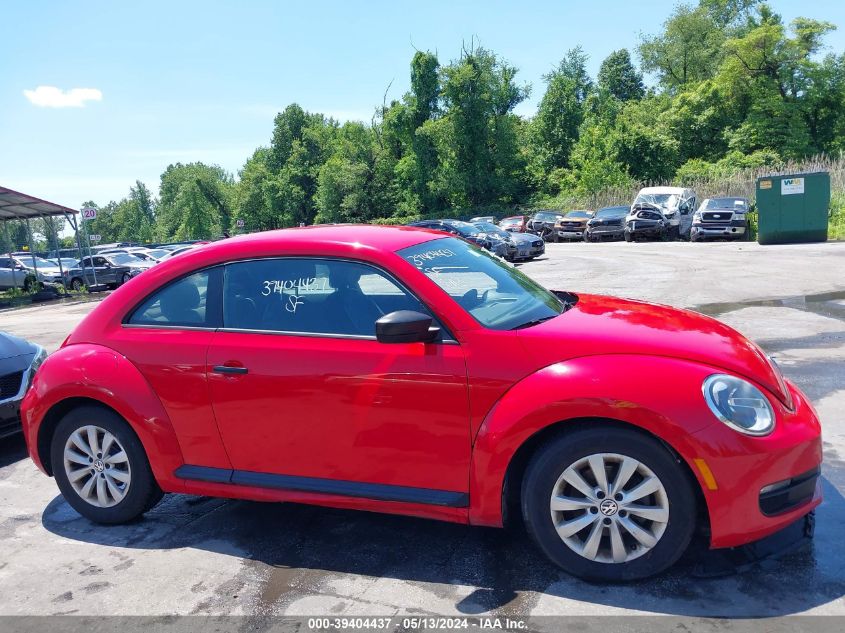 2013 Volkswagen Beetle 2.5L Entry VIN: 3VWFP7AT5DM669632 Lot: 39404437