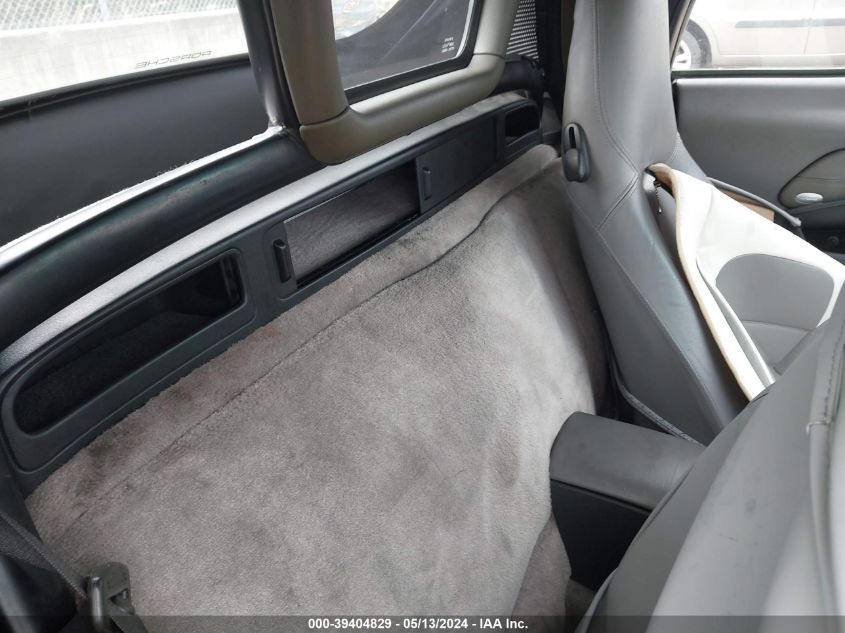 2003 Porsche Boxster VIN: WP0CA298X3U624318 Lot: 39404829