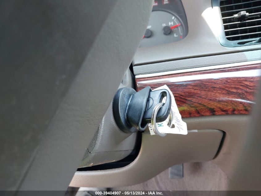 2002 Mercury Grand Marquis Gs VIN: 2MEFM74W22X65702 Lot: 39404907