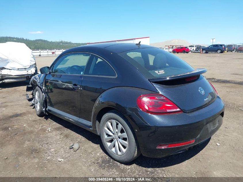 2018 Volkswagen Beetle 2.0T Coast/2.0T S VIN: 3VWFD7AT6JM704814 Lot: 39405246