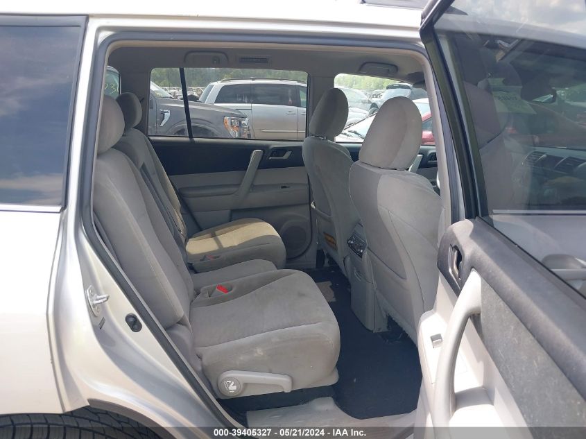 2011 Toyota Highlander Base V6 VIN: 5TDBK3EH4BS043856 Lot: 39405327