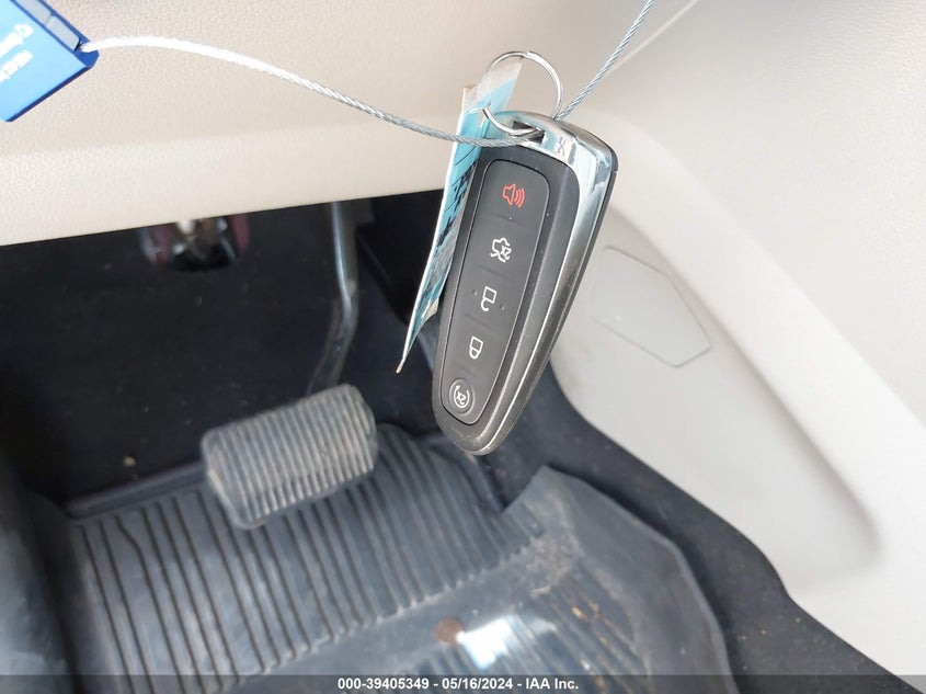 VIN 1FMCU0HD4KUB75058 2019 FORD ESCAPE SEL