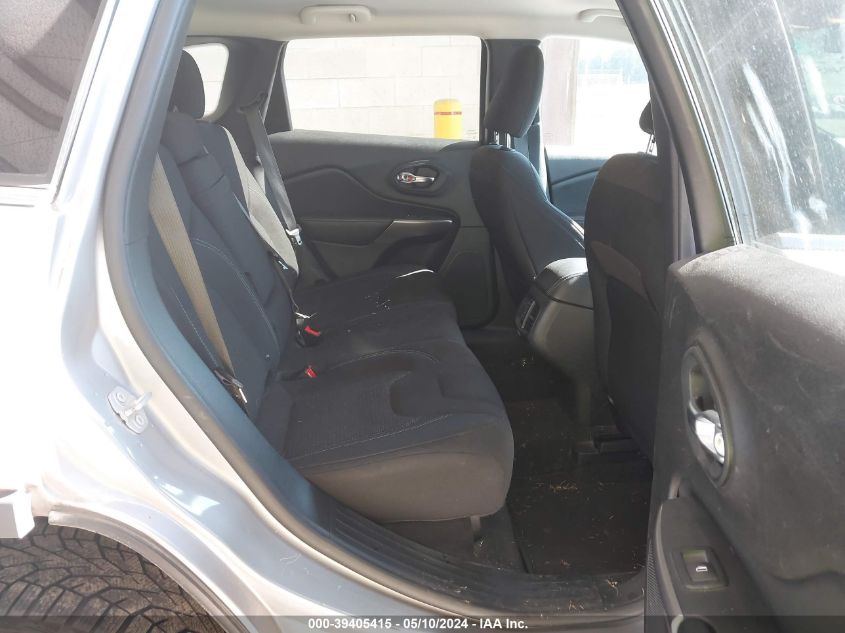 2019 Jeep Cherokee Latitude Fwd VIN: 1C4PJLCB5KD370026 Lot: 39405415