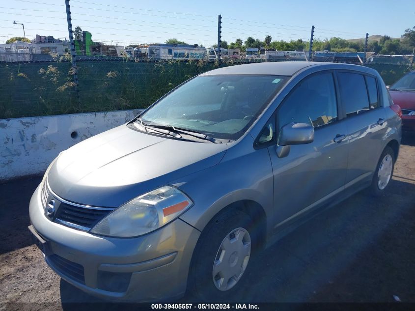 2009 Nissan Versa 1.8S VIN: 3N1BC13E39L401820 Lot: 39405557