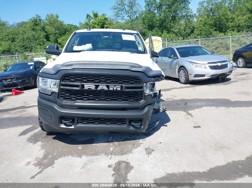 2019 Ram 2500 Tradesman 4X4 8' Box VIN: 3C6UR5HL1KG671377 Lot: 39405629