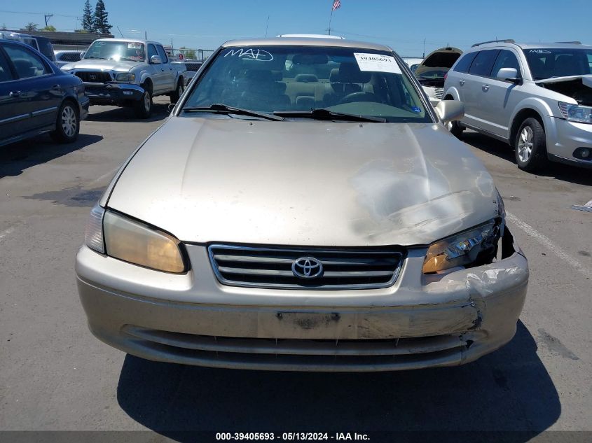 2000 Toyota Camry Le VIN: JT2BG22KXY0512660 Lot: 39405693