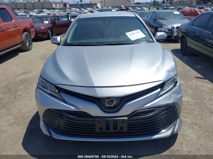 2018 Toyota Camry Le VIN: 4T1B11HK0JU620449 Lot: 39405700