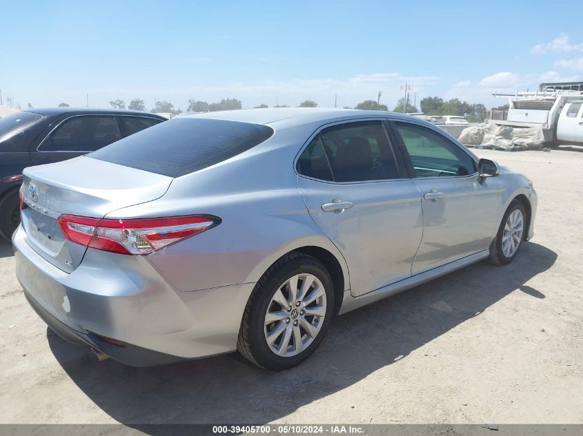 2018 Toyota Camry Le VIN: 4T1B11HK0JU620449 Lot: 39405700