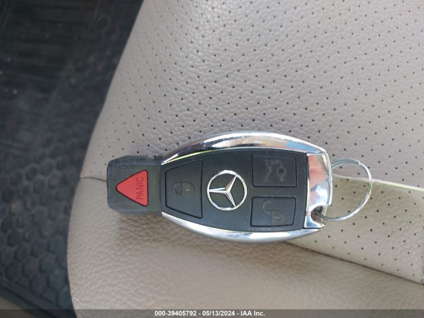 2013 Mercedes-Benz C 300 Luxury 4Matic/Sport 4Matic VIN: WDDGF8AB7DR245638 Lot: 39405792