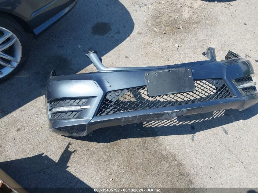 2013 Mercedes-Benz C 300 Luxury 4Matic/Sport 4Matic VIN: WDDGF8AB7DR245638 Lot: 39405792