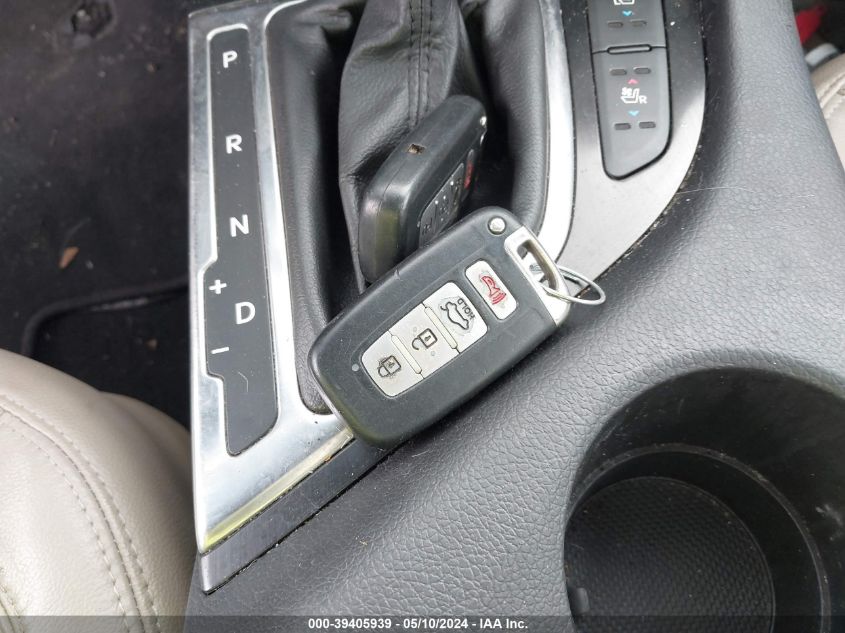 2013 Kia Optima Hybrid Ex VIN: KNAGM4AD9D5049957 Lot: 39405939