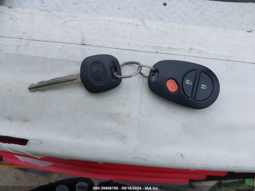 2008 Toyota Tundra Sr5 5.7L V8 VIN: 5TFBV54158X052723 Lot: 39406185