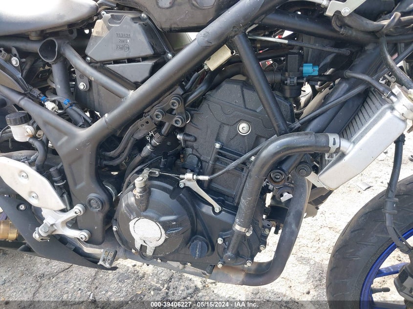 VIN MH3RH18Y4MK005357 2021 YAMAHA YZFR3 A